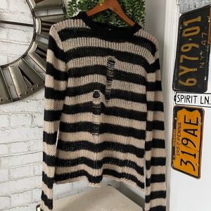 Royal Bones extra long sleeve sweater